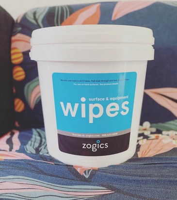 zogics-disinfecting-wipes-best-wipes-for-peloton-pedals